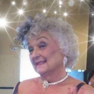 Meet your Posher, Carolyn